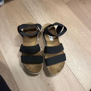 Steve madden black kimmie sandal size 6